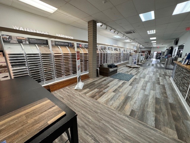 Hardwood flooring showroom in Duncan, OK