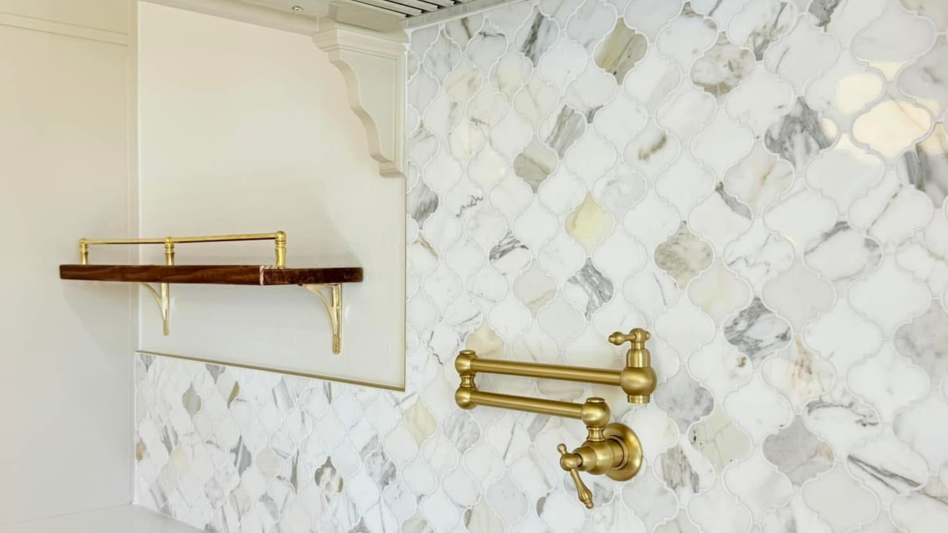 Decorative marble mosaic tile backsplash inspiration